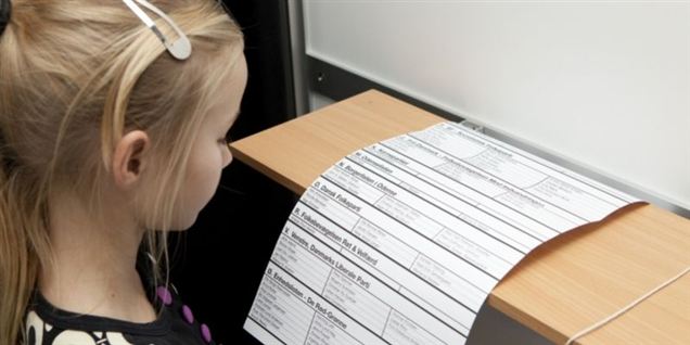 Svensk valgekspert er rasende på de danske politikere. "Der er jo intet hold i det"