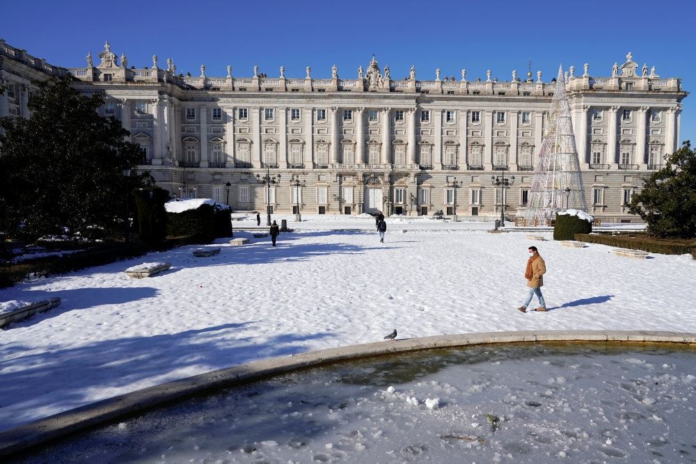 kongepaladset i spanien i frostvejr