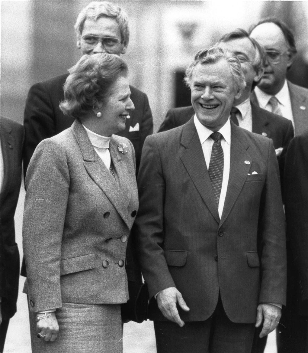 Poul Schlüter og Margaret Thatcher smiler
