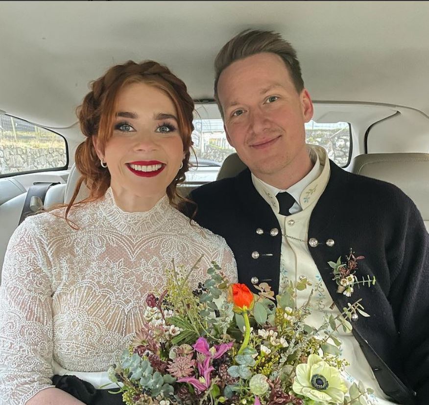 De vandt det populære program i 2020 og efter brylluppet på Færøerne kan Sunnvá og Martin nu kalde sig mand og kone.