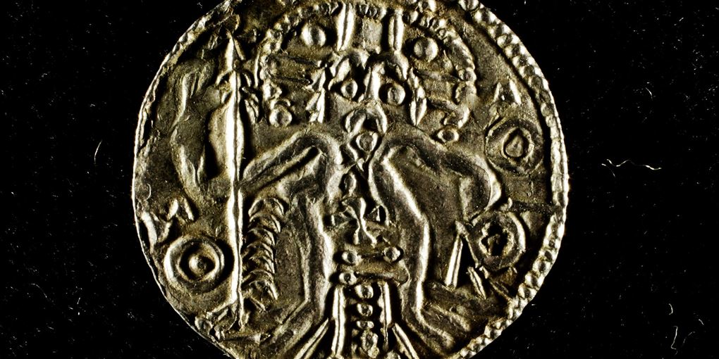 Forbavselse spektrum Legende Amatører fandt mønter fra vikingetiden på Møn - Avisen.dk
