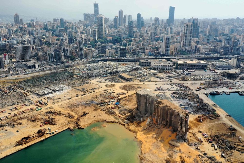 Kæmpe krater i Beirut