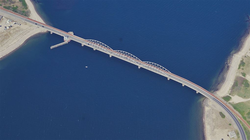 luftfoto af Oddesundbroen