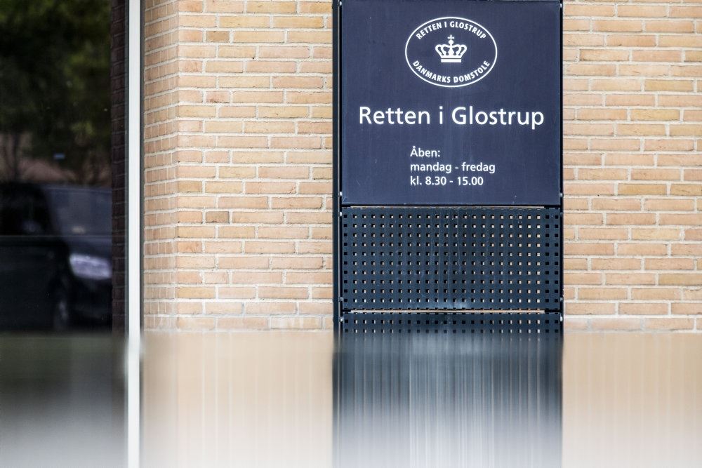Indgang til retten i Glostrup