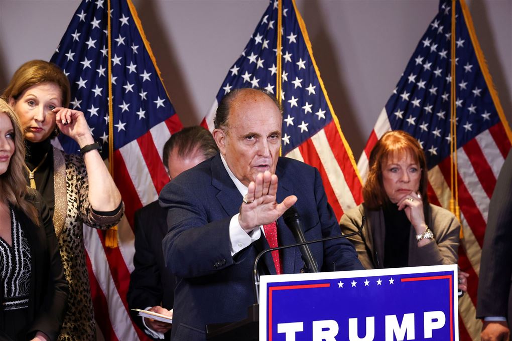 Rudy Giuliani på talerstolen