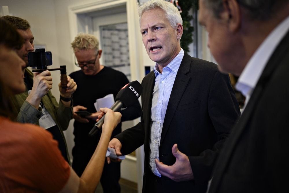Jesper Fisker på pressemøde