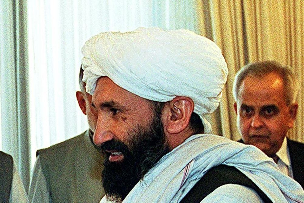  Mullah Mohammad Hassan Akhund. Billedet er fra et besøg i Pakistan i 1999