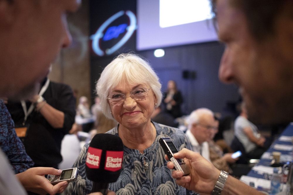 Pia Kjærsgaard møder pressen efter formandsvalget