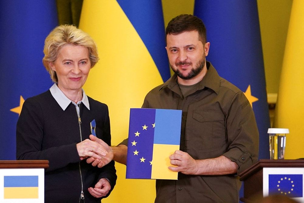 Ursula von der Leyen og Volodymyr Zelenskyj