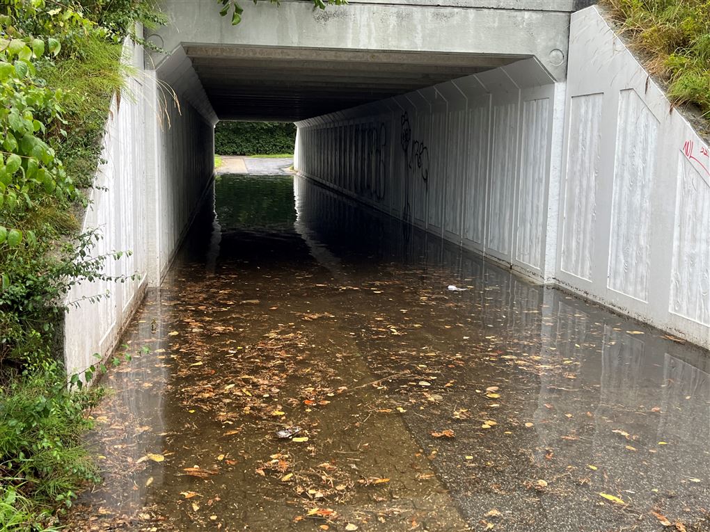 En oversvømmet tunnel.