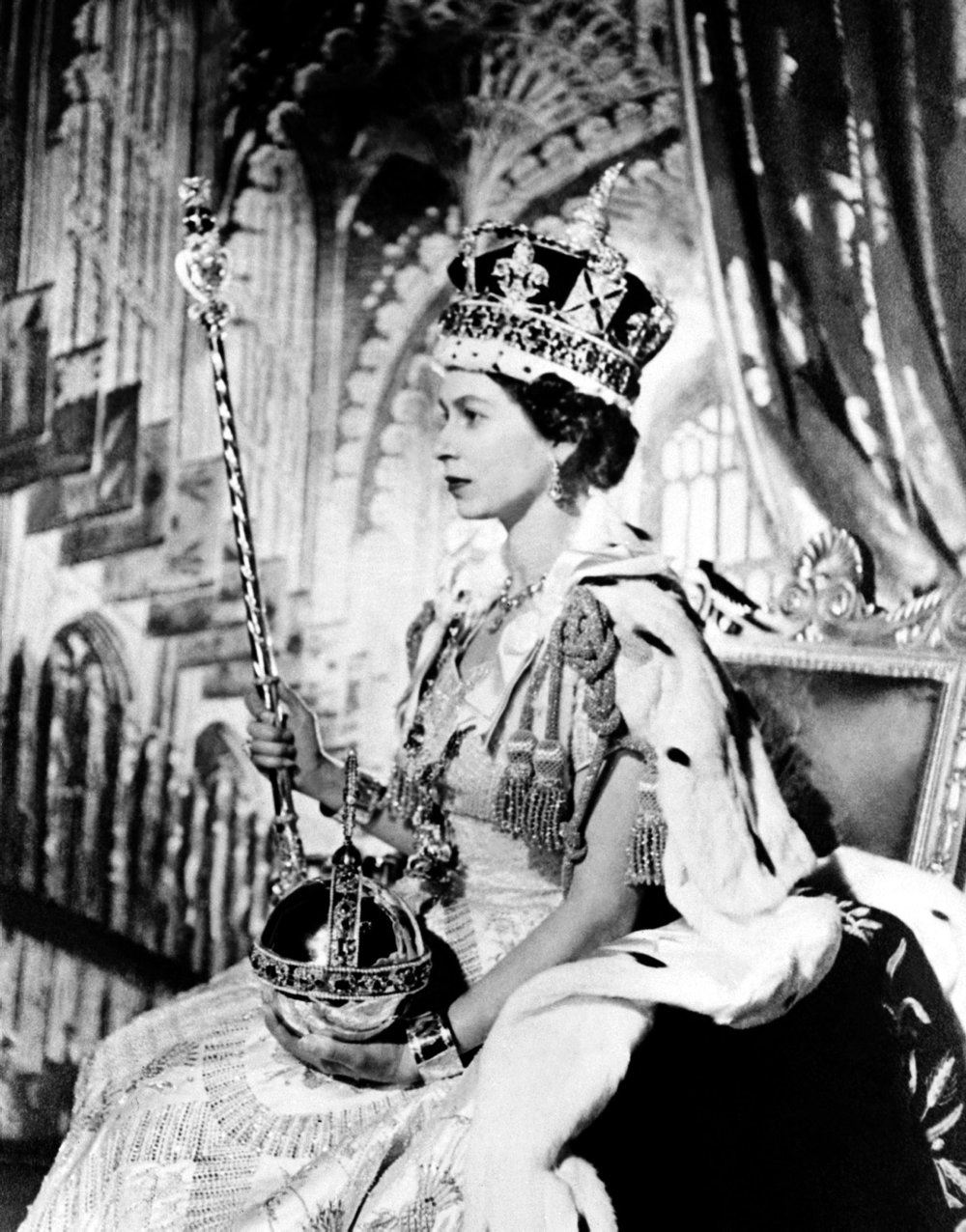 dronning Elizabeth krones