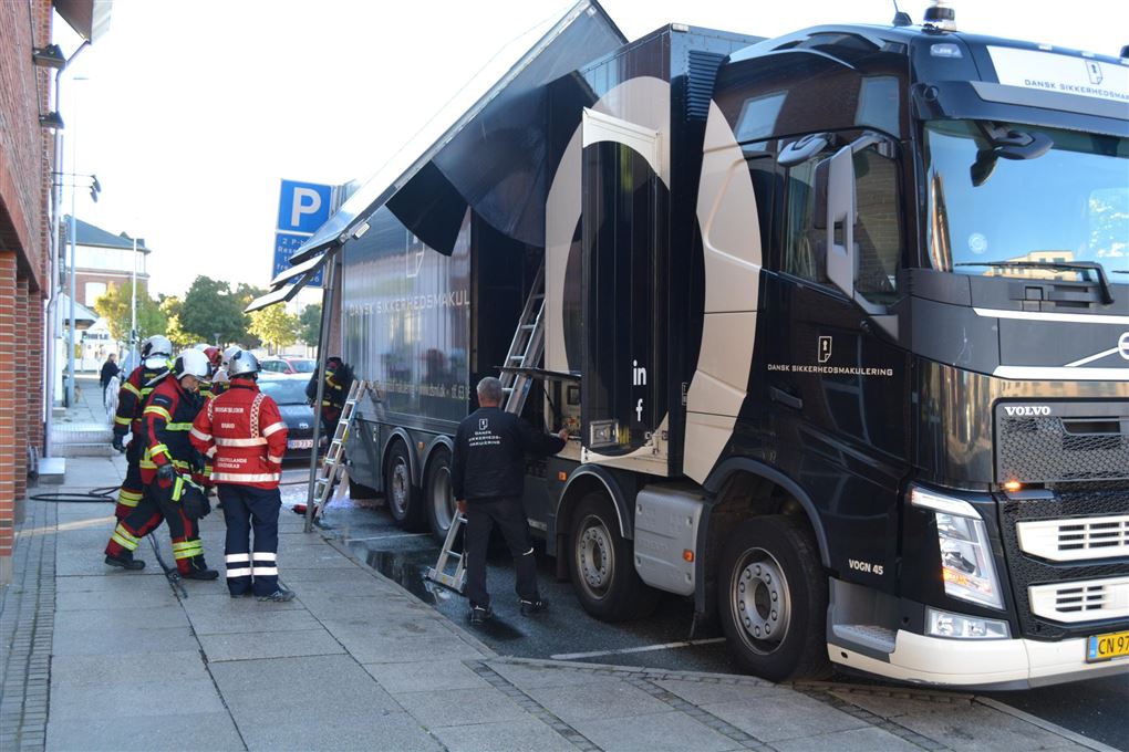 Brand i lasrbil
