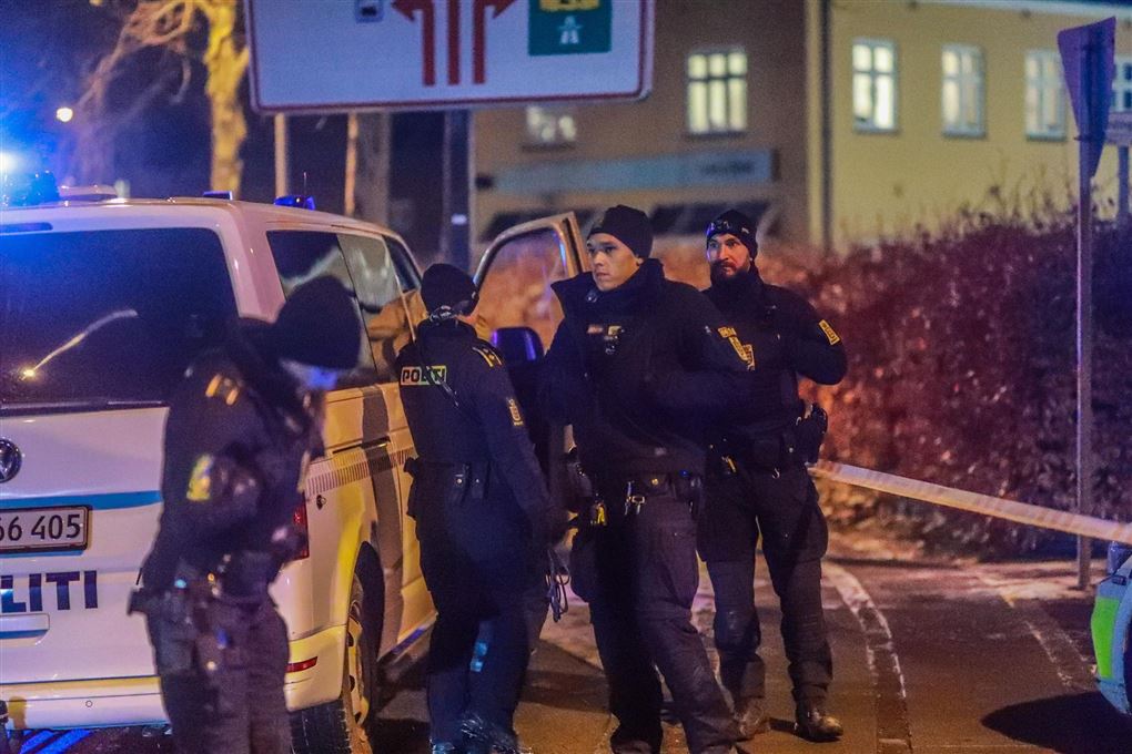 Politifolk på gaden
