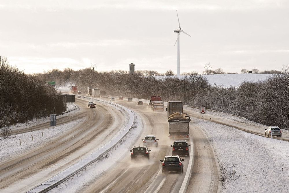 biler på motorvej