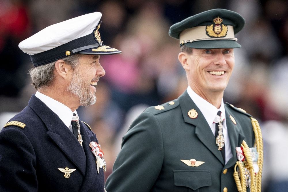 Prins Joachim sammen med kronprins Frederik