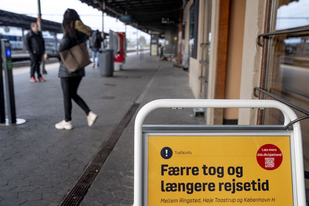 mennesker på station