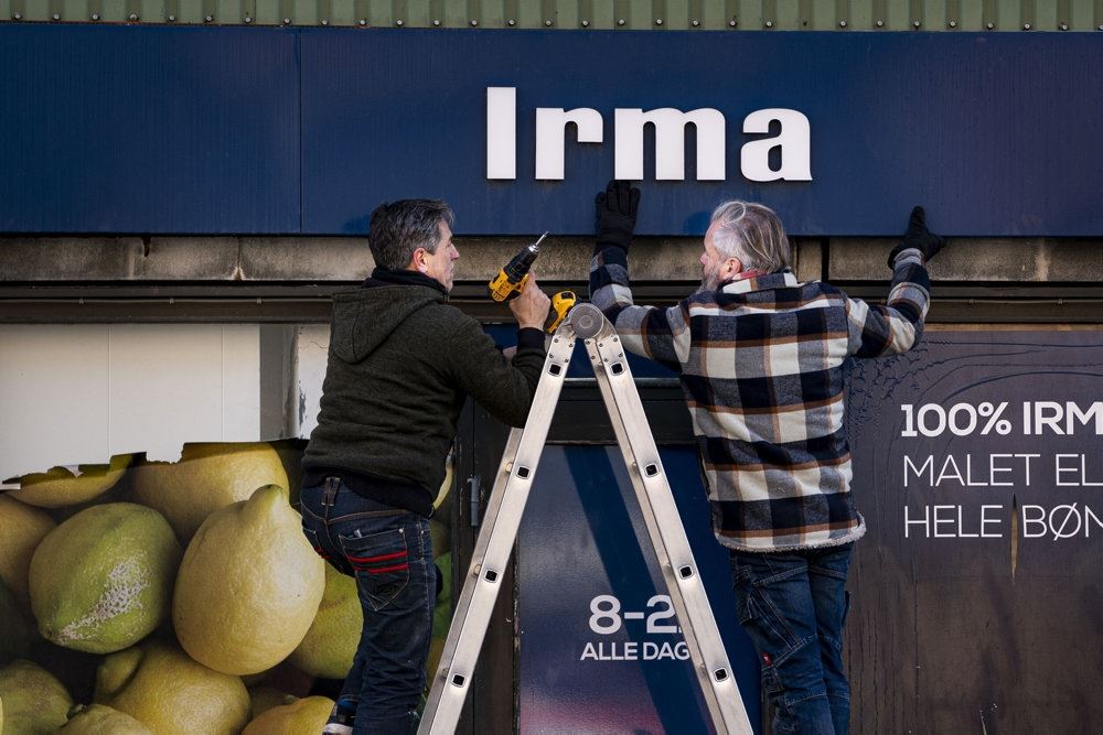 Folk foran en Irma