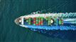 containerskib set ovenfra