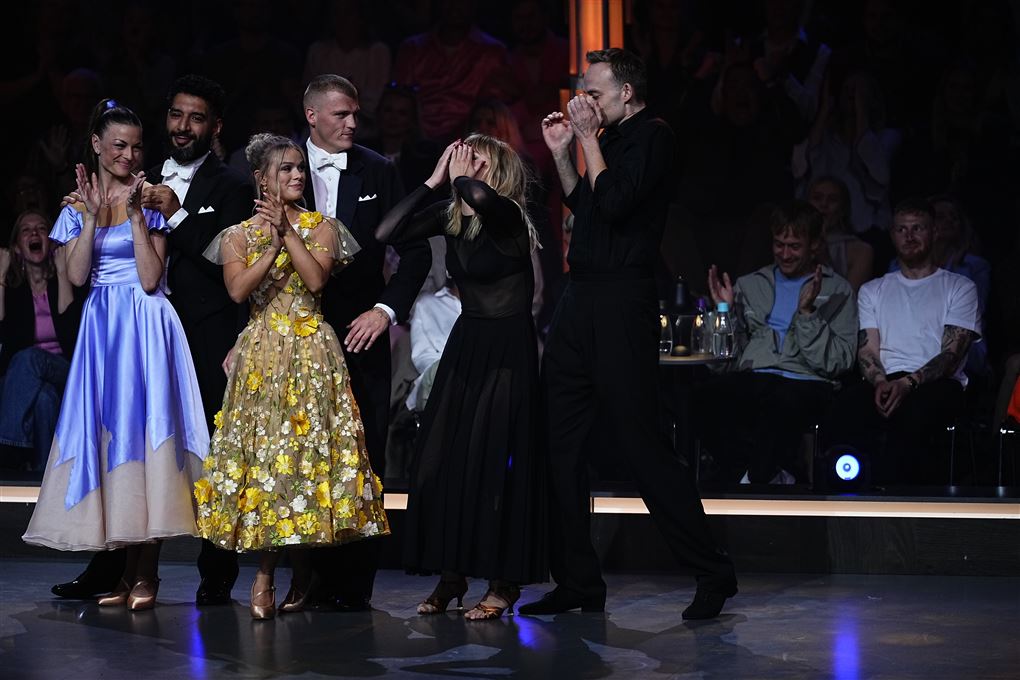 tre par på dansegulv