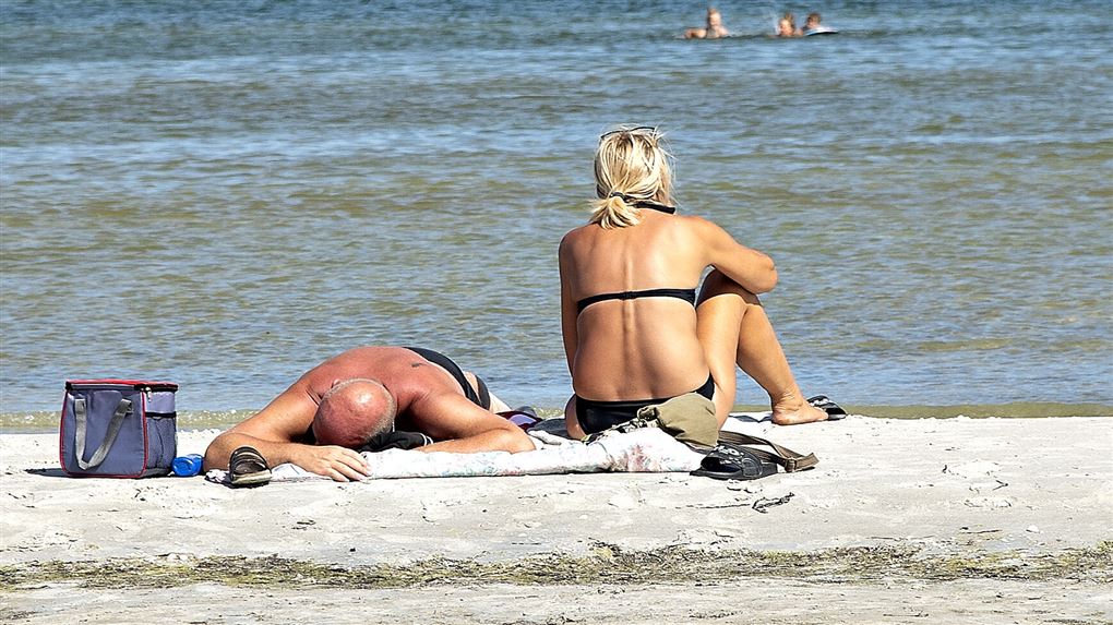 to mennesker på strand