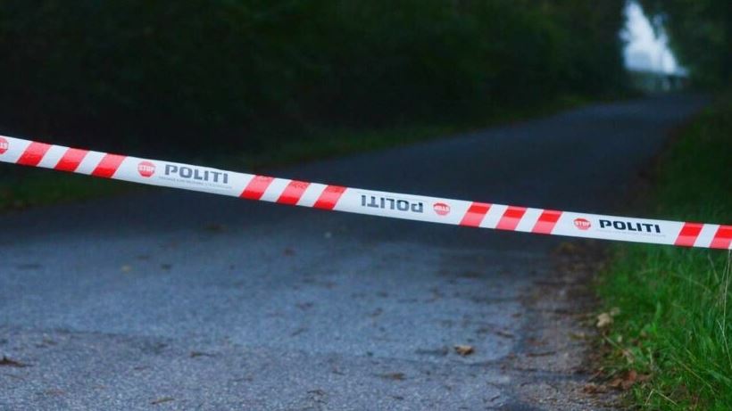politi afspærring over skovvej