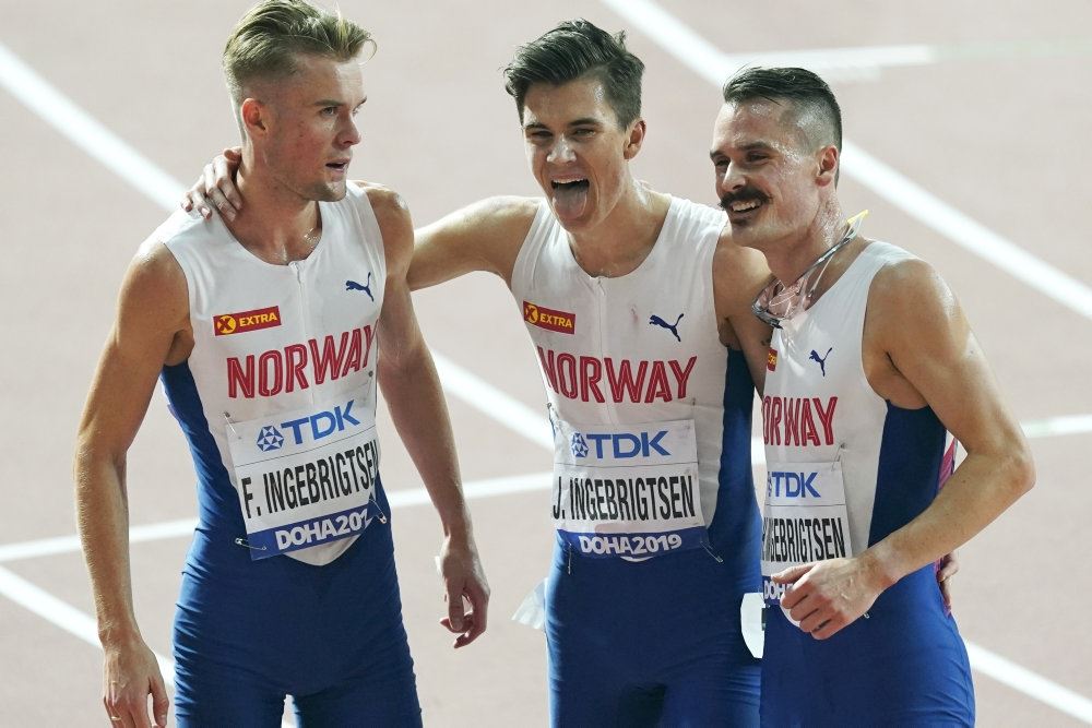 Filip Ingebrigtsen, Jakob Ingebrigtsen og Henrik Ingebrigtsen  på løbebanen