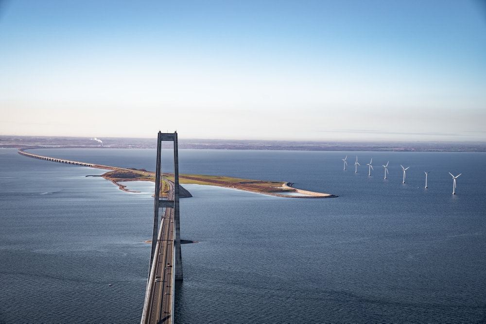 luftfoto af storebæltsbroen