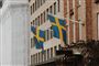 To svenske flag på en bygning