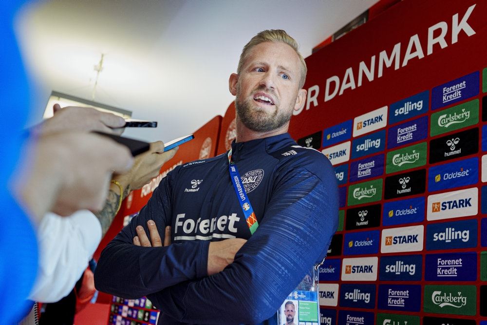 Kasper Schmeichel på et pressemøde