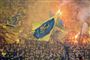 brøndbyfans med bannere og fyrværkeri