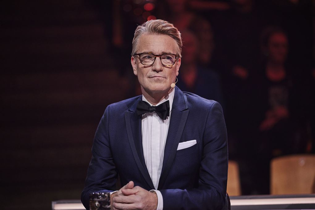 mand i smoking