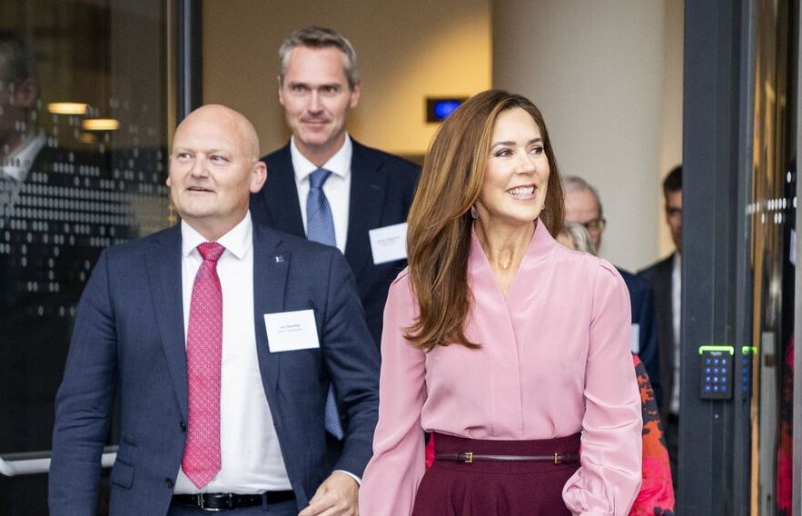 Kvinde til udstilling