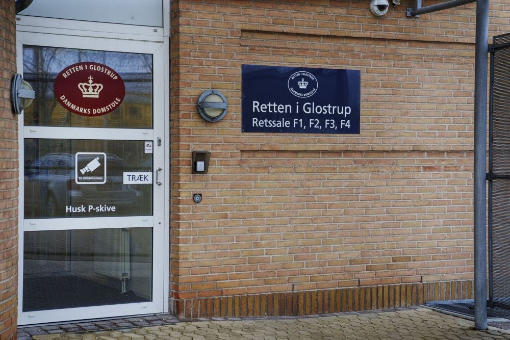 indgang til retten i Glostrup