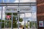 retsbygning i lyngby med logo over døren