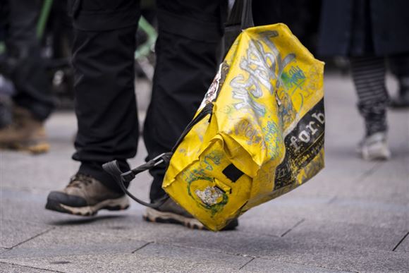 Hjemløse får lov at sove lovligt i parker - Avisen.dk