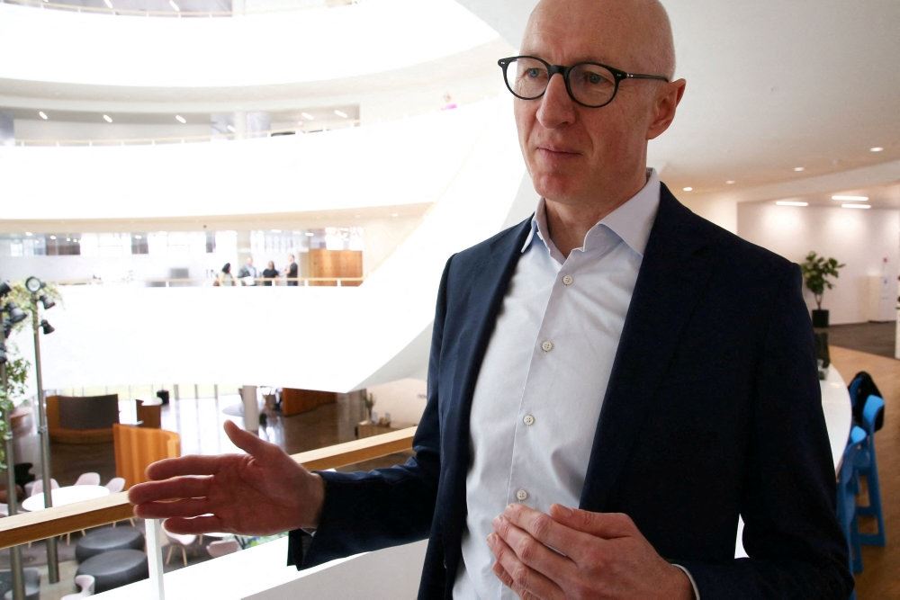 Lars Fruergaard Jørgensen - mandlig chef for Novo i jakke