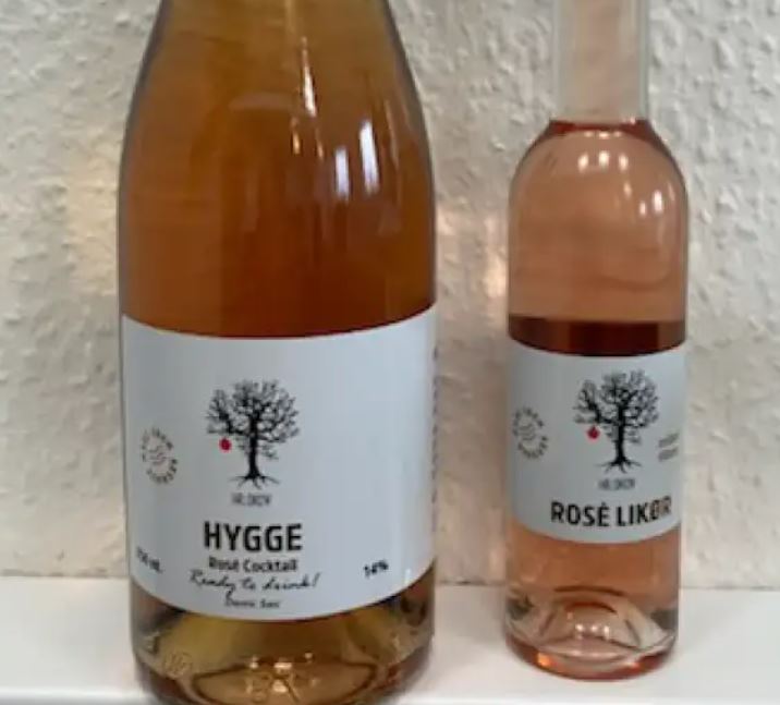 to flasker med rose-vin