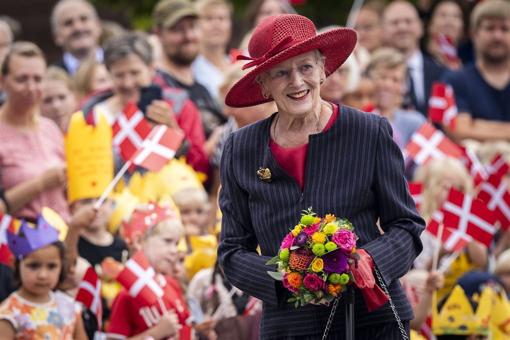 dronning margrethe smiler
