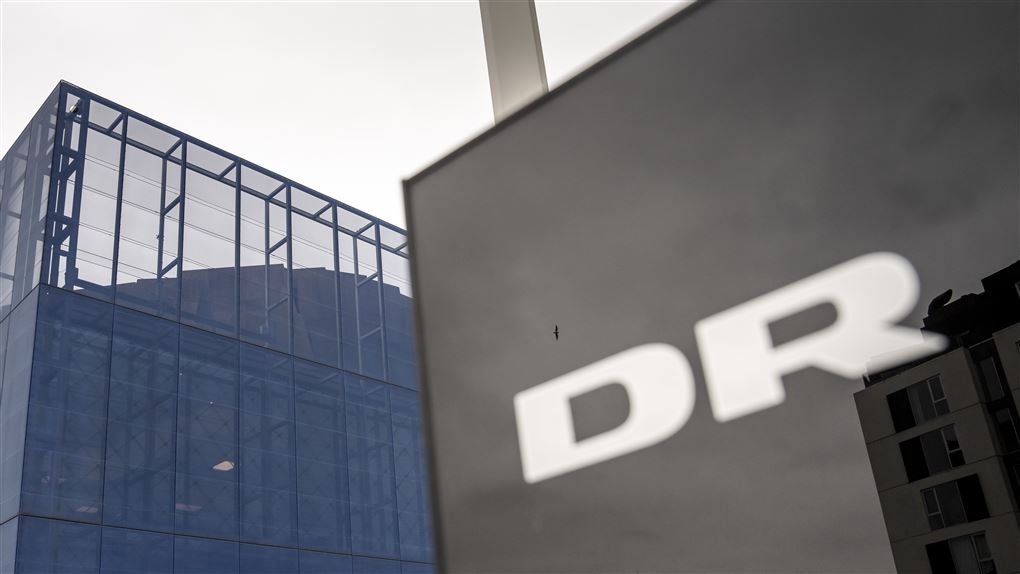 billede af DR-logo på bygning